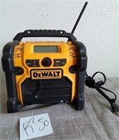 K - DeWALT WORK SITE RADIO (R2 50)