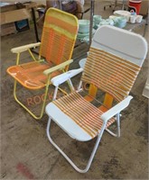Vintage MCM plastic straw  Outdoor folding chairs