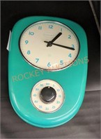 Retro style kitchen timer wall clock
