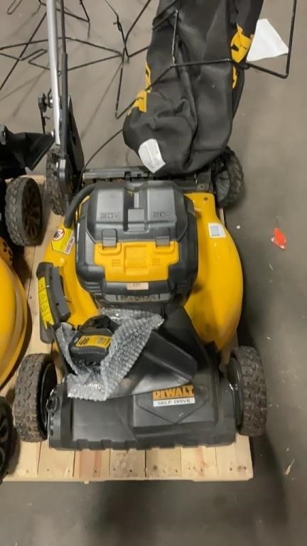 DEWALT 20V MAX 21.5 BATTERY POWERED WALK BEHIND