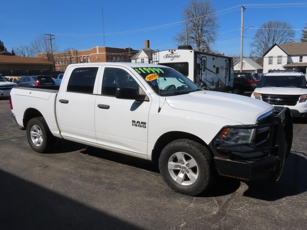 2014 Dodge Ram 1500 4x4 crew cab truck