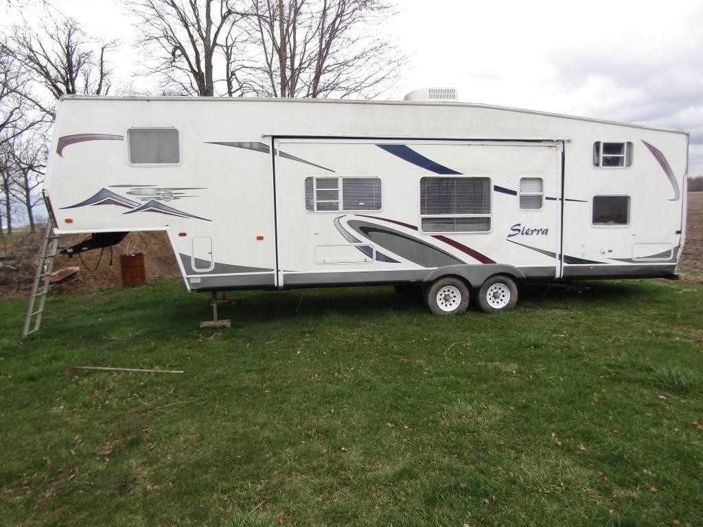 2003 Sierra 5th wheel bunk house rv