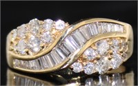 18kt Gold Elegant 1.30 ct VS2 Diamond Wave Ring