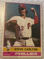 1976 Topps Baseball Phillies - Steve Carlton - HOF