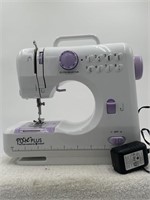 Singer Pixie Plus Sewing Machine. Tested and