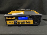 Dewalt 30 Amp Battery Charger DXAEC801B