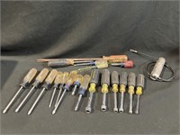 Large Group of Misc Screwdrivers - Lot 1