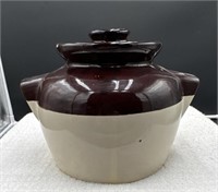 Bean pot with lid marked USA