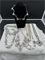 Costume jewelry Lot of approximately 10 necklaces