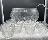 Large punch bowl with 8 cups and ladle