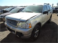 2005 Ford Explorer 1FMZU63E45ZA02354 Silver