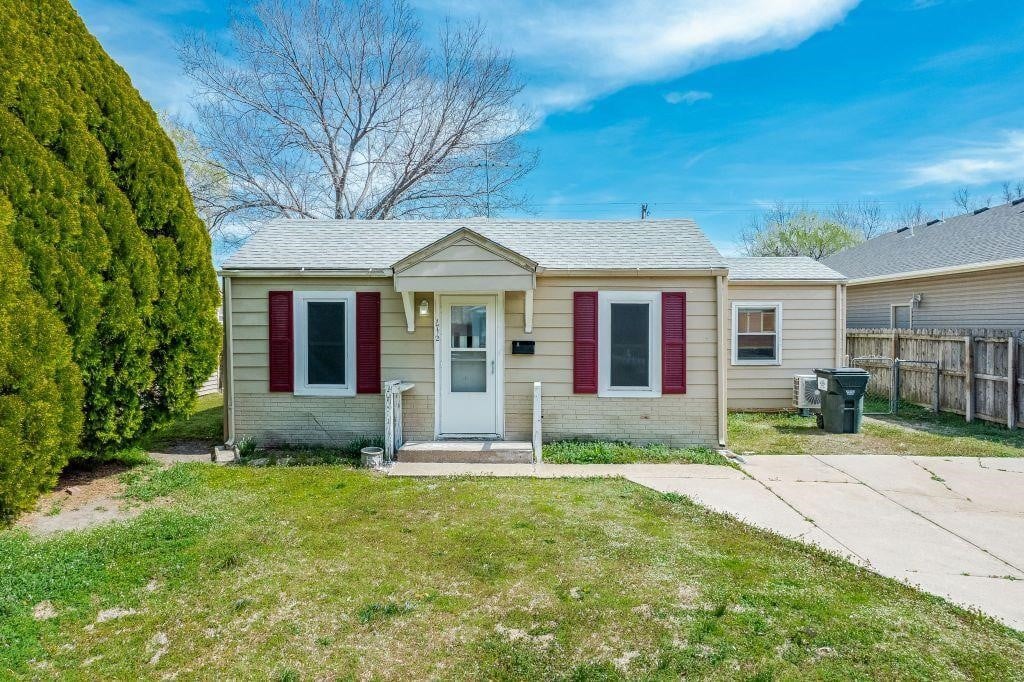 Absolute Auction: Investment Potential-2 BA, 1 BA Home