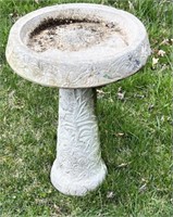 Concrete bird bath