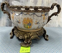 N - ORIENTAL ACCENT FOOTED BOWL (H23)