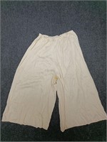 Vintage Wondermaid noncling pants, size medium