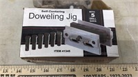 DOWELING JIG W/ 5 DRILL SIZES