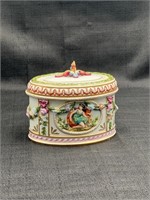 Capodimonte (?) Porcelain Oval Trinket Box