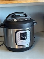 Instant Pot IP-DUO60 6 qt. 7-in1 Pressure Cooker