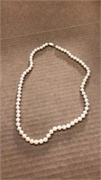14K YG CLASPED PEARL NECKLACE