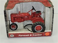McCormick Farmall B Tractor ERTL 1/16 Scale