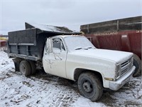 1988 GMC R35 dump truck