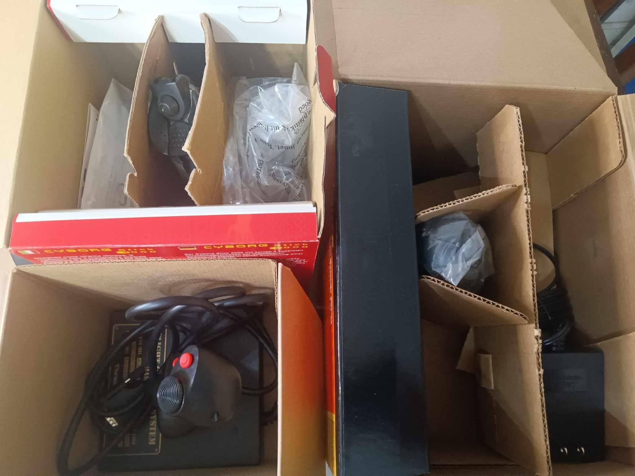 LOT DEAL OF COMPUTER JOYSTICKS