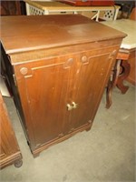 SOLID WOOD 2 DOOR CABINET