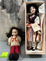 11 - LOT OF 2 COLLECTIBLE DOLLS (H38)