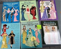 11 - LOT OF VINTAGE FASHION BOOKS (H42)