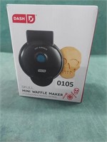 Dash Mini Skull Waffle Maker. Appears New Factory