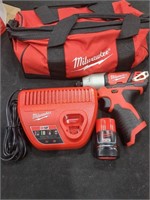 Milwaukee M12 1/4" Hex Impact Driver Kit