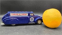 Ertl 1938 Dodge Airflow Standard Oil Company