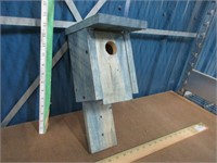 New Bird House, easy cleanup