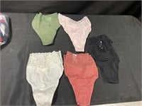 5 pair of women’s undergarments