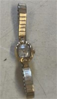 LADIES WRIST WATCH