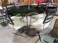 ROUND GLASS KITCHEN TABLE W/ 4 CHAIRS