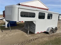 Horse trailer - no ownership available