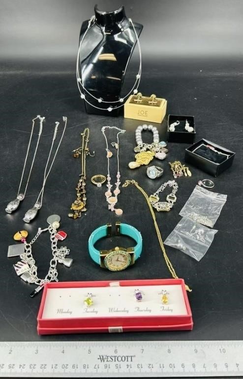 Large Lot Of Nice Avon Jewelry