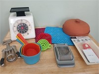 Garlic Baker, Scale and other Kitchen Gadgets