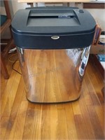 Aurora Wheeled  Paper Shredder - Large