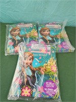 Disney Frozen birthday bags with tissue paper, 3