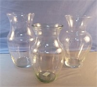 Lot of clear vases