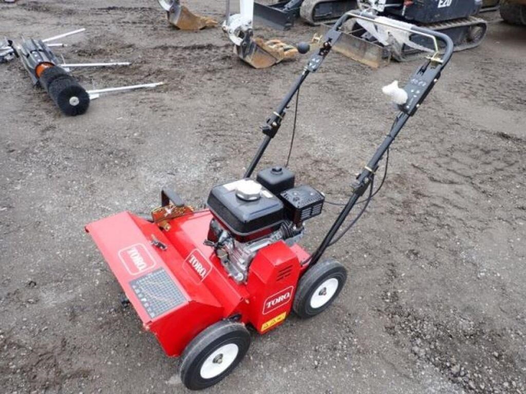 UNUSED Toro 33511 18 In. Grass Seeder 314000109