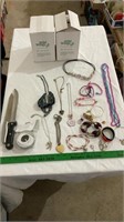 Costume jewelry, kitchen knives, shadow switching