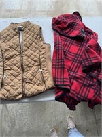 Womens Sweaters & Jackets