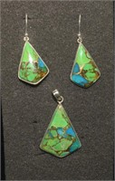 Blue Turquoise in Green Mohave Pend & Earrings