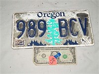 Single Oregon License Plate 989BCV