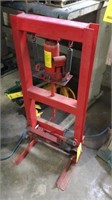 6 TON HYDRAULIC PRESS