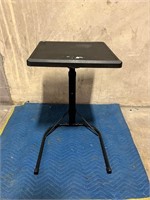 FM4459 Adjustable Table