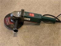 BOSCH DOUBLE INSULATED GRINDER